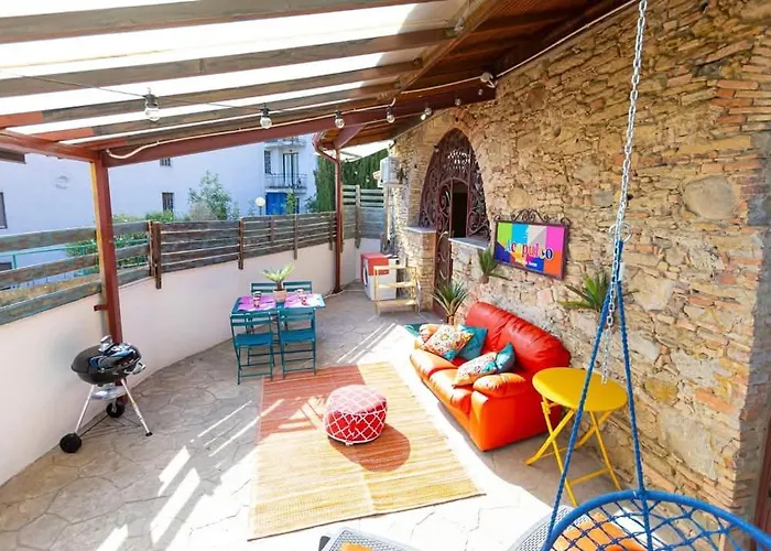 Stone With A Terrace 度假居