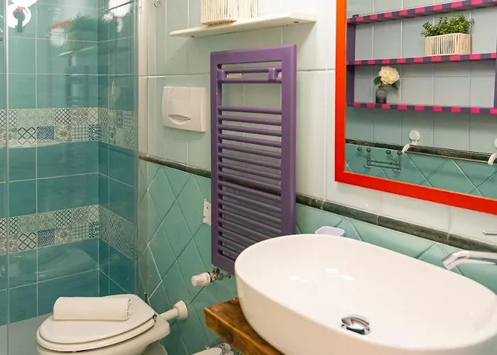 Stone With A Terrace بيت للعطل