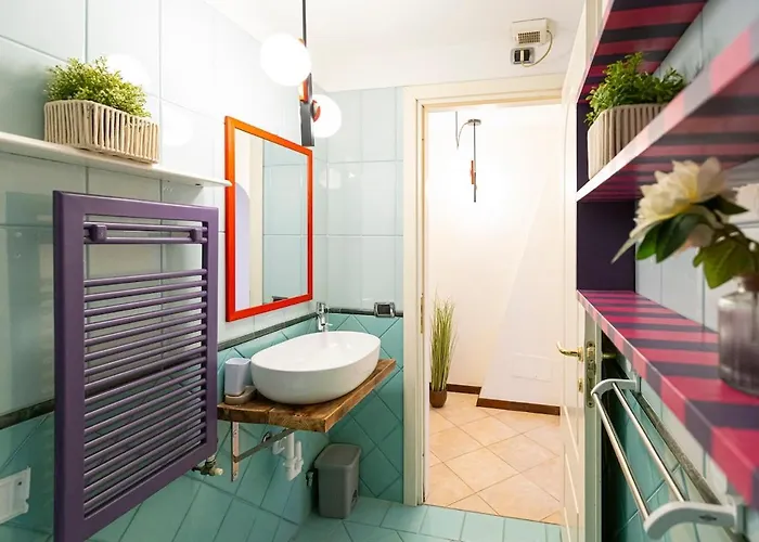 بيت للعطل Stone With A Terrace