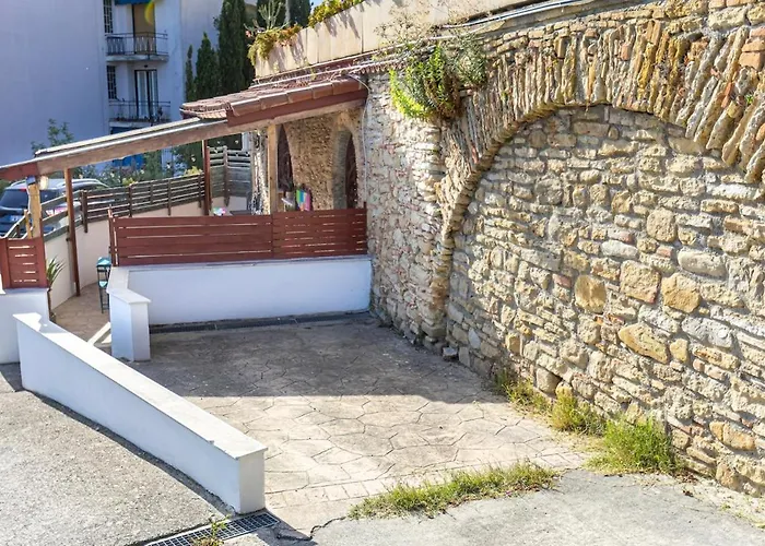 بيت للعطل Stone With A Terrace سانريمو