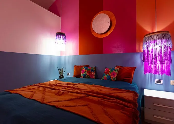 بيت للعطل Stone With A Terrace *