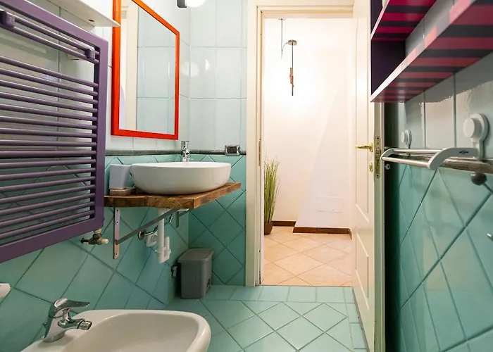 بيت للعطل Stone With A Terrace *